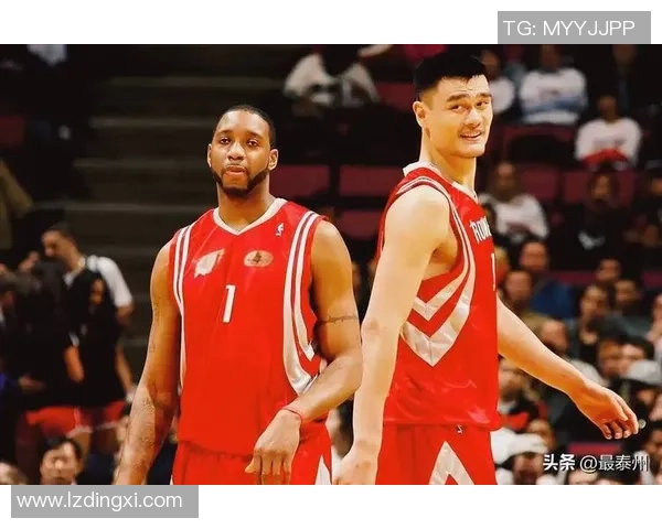 罗斯幽默调侃姚明身高差距引发球迷热议两位篮球巨星的友谊故事 罗斯幽默调侃姚明身高差距引发球迷热议两位篮球巨星的友谊故事
