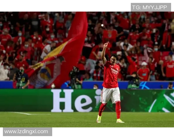 足总杯精彩对决尤文图斯大胜本菲卡乌龙球成比赛转折点分析