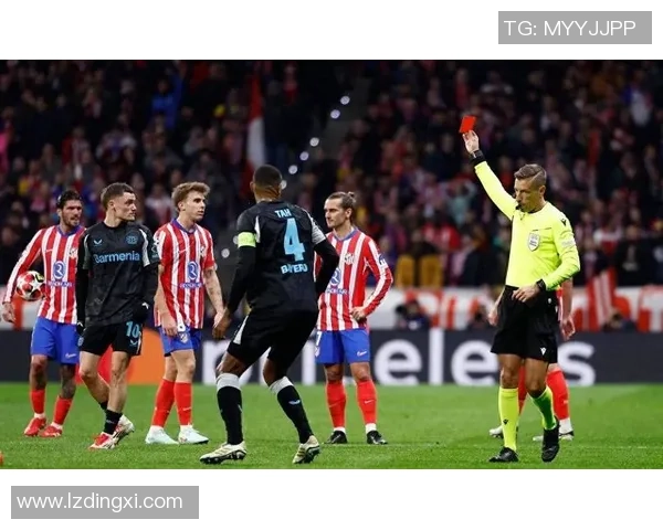 国王杯精彩对决拜仁狂胜AC米兰4-0补时进球点燃全场激情 国王杯精彩对决拜仁狂胜AC米兰4-0补时进球点燃全场激情