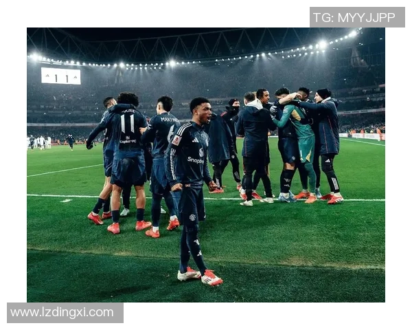 足总杯精彩对决多特蒙德与曼联1比1平局补时进球引爆全场激情 足总杯精彩对决多特蒙德与曼联1比1平局补时进球引爆全场激情